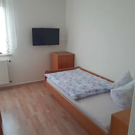 Gaestezimmer Hagenschiess Мини-отель Пфорцхайм